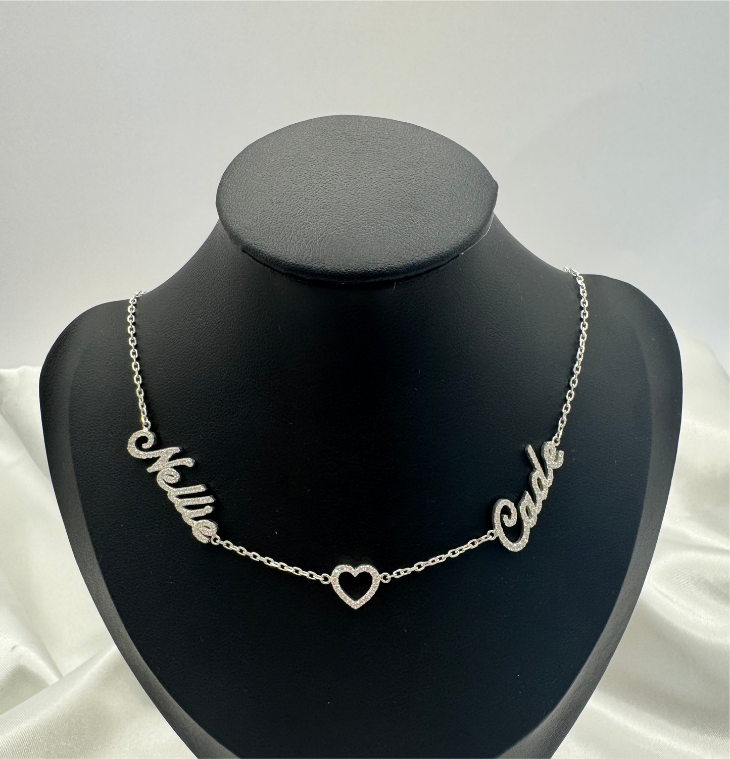 NELLIE NECKLACE