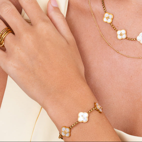 CLOVER PEARL BRACELET (gold)
