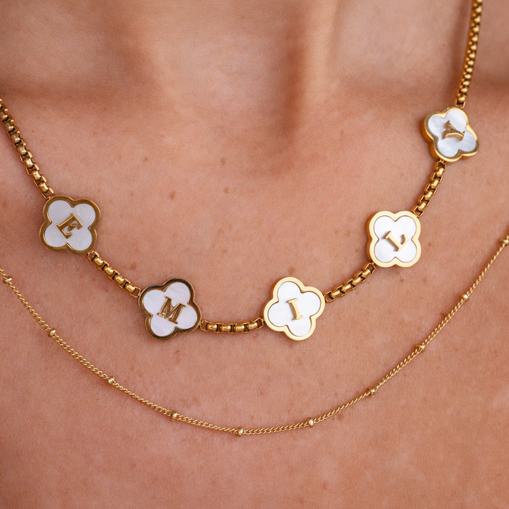 CLOVER PEARL NECKLACE (gold)