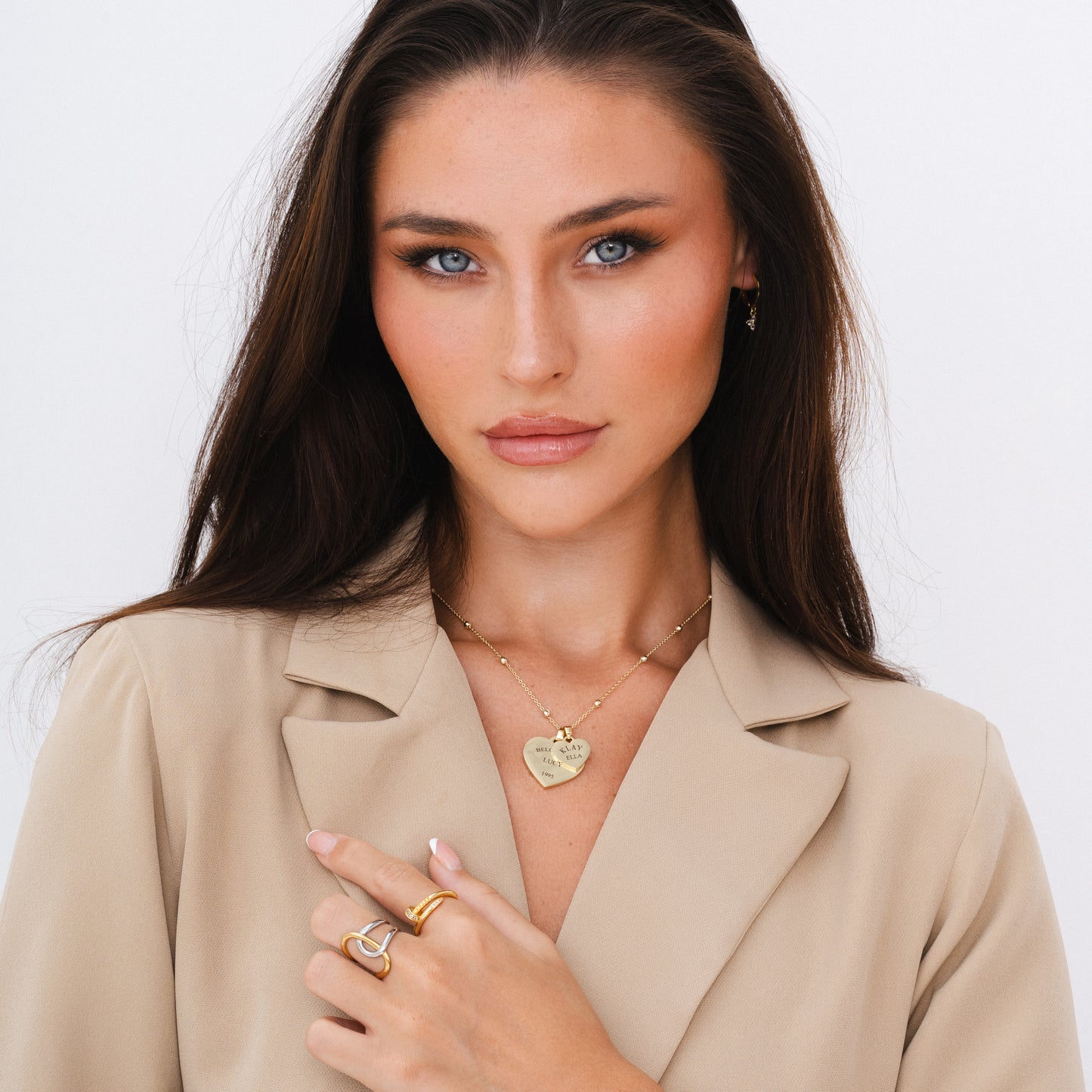 DOUBLE HEART TOKEN NECKLACE (GOLD)