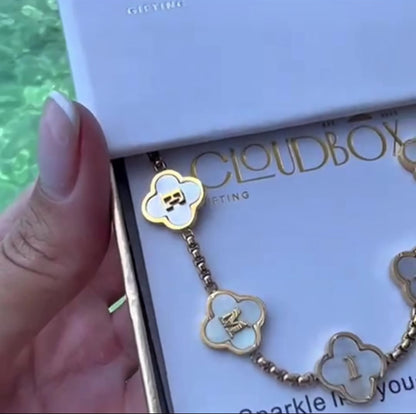 CLOVER PEARL NECKLACE (gold)